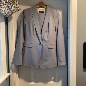 Women’s DKNY size 8  gray business pant suit